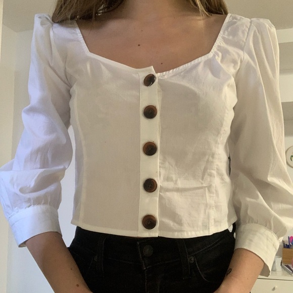 White Balloon Sleeve Button-Down Top - Picture 3 of 6